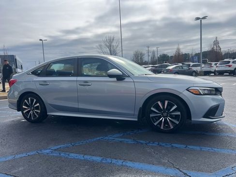 Certified 2022 Honda Civic EX image 4