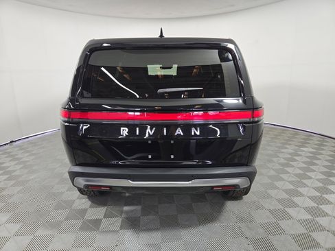Used 2024 Rivian R1S Adventure image 4