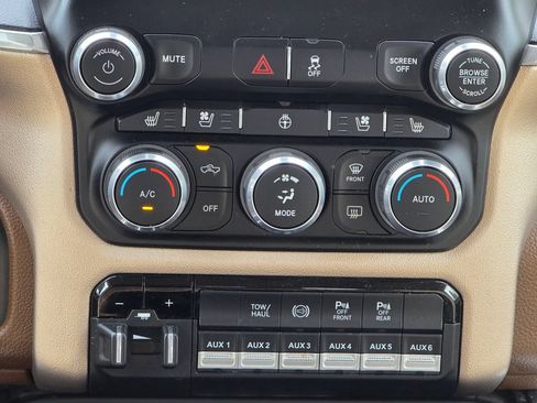 Used 2022 RAM 2500 Laramie AWD/4WD image 15