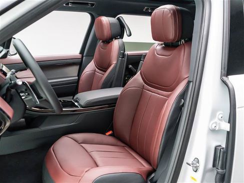 New 2026 Land Rover Range Rover Autobiography AWD/4WD image 14
