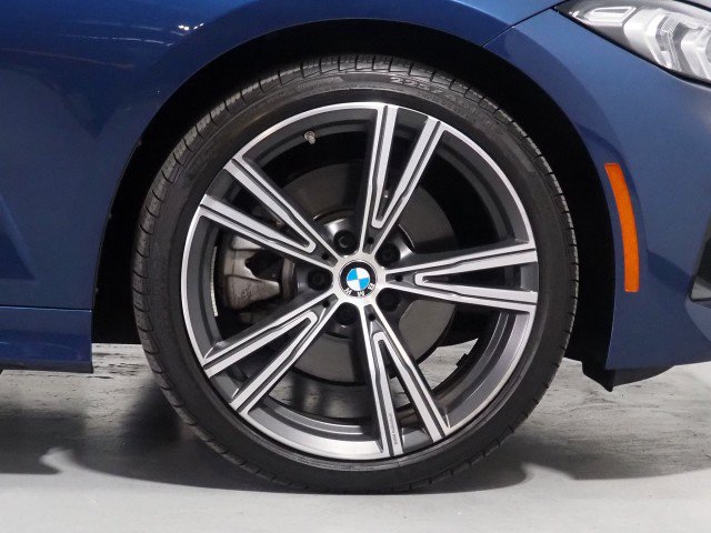 Used 2024 BMW 330i Sedan w/ Premium Package RWD image 50