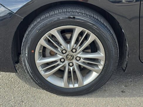 Used 2015 Toyota Camry SE FWD image 26