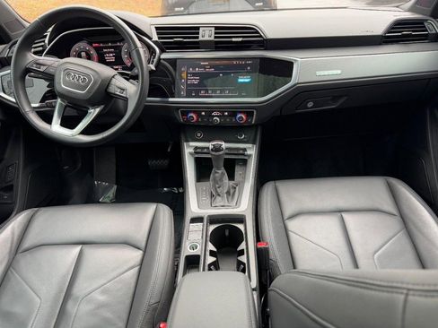 Used 2022 Audi Q3 2.0T Premium Plus image 11