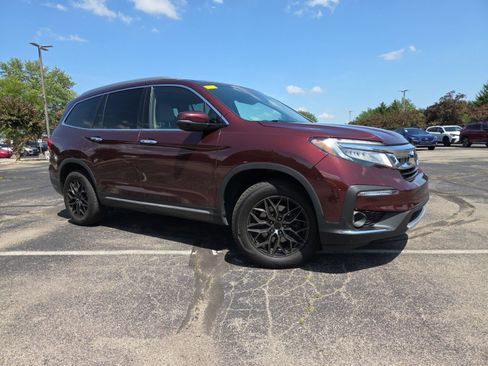 Used 2020 Honda Pilot Touring image 2