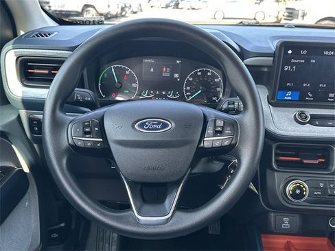 Used 2024 Ford Maverick XLT image 23