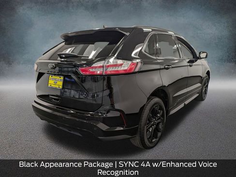 Used 2024 Ford Edge SE w/ Black Appearance Package AWD/4WD image 5