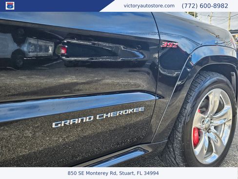 Used 2016 Jeep Grand Cherokee SRT image 47