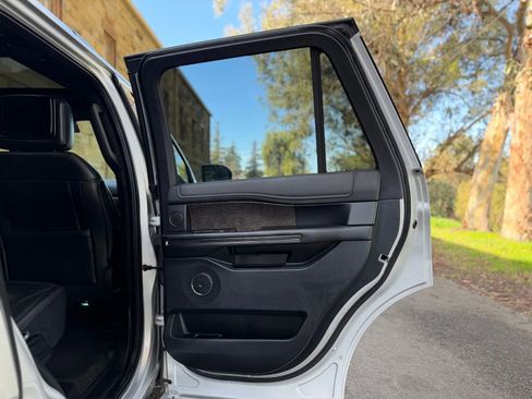 Used 2019 Ford Expedition Limited image 51