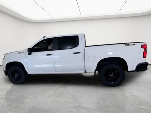 Used 2021 Chevrolet Silverado 1500 LT Trail Boss w/ Convenience Package II AWD/4WD image 9