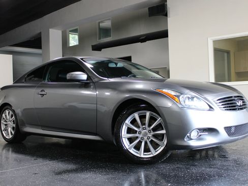 Used 2011 INFINITI G37 Journey w/ Premium Pkg RWD image 37
