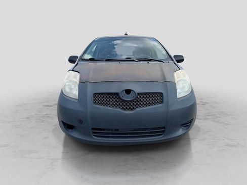 Used 2007 Toyota Yaris 2-Door Hatchback FWD image 5