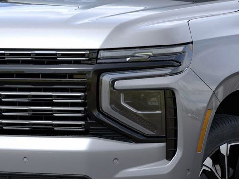 New 2025 Chevrolet Suburban High Country image 10