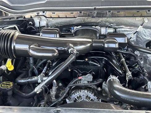 Used 2018 Ford F550 2WD Regular Cab Super Duty image 42