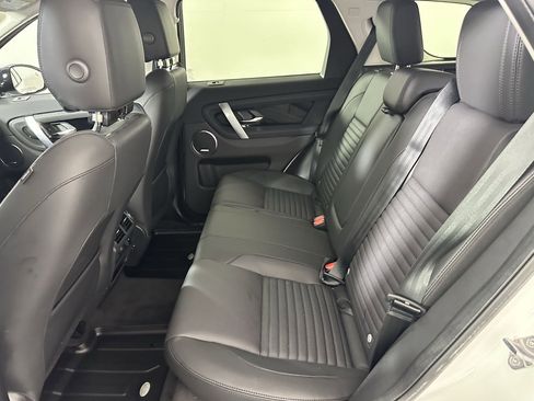 Used 2024 Land Rover Discovery Sport S image 12