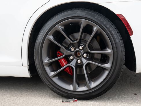 Used 2023 Chrysler 300 C RWD image 9