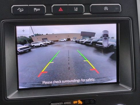 Used 2020 Ford Expedition XLT w/ Equipment Group 202A AWD/4WD image 20