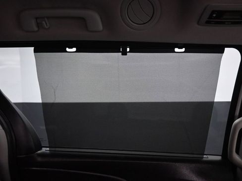 Used 2016 Toyota Sienna SE Premium w/ Protection Package FWD image 51