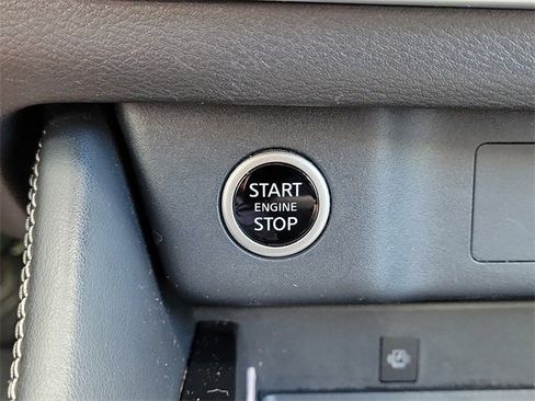 Used 2023 Nissan Rogue Platinum w/ Platinum Premium Package image 20