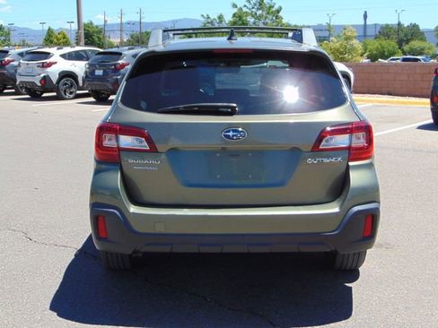 Used 2019 Subaru Outback 2.5i Premium AWD/4WD image 5