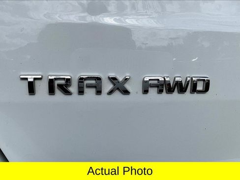 Used 2021 Chevrolet Trax LT image 33