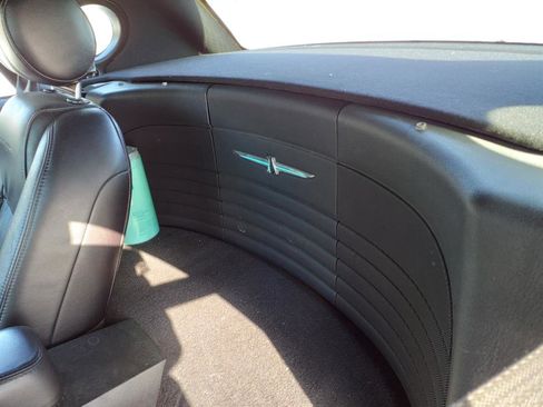 Used 2004 Ford Thunderbird Deluxe image 7