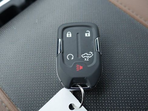 Used 2023 Chevrolet Silverado 2500 High Country w/ Technology Package image 20