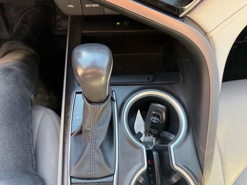 Used 2023 Toyota Camry XLE image 20