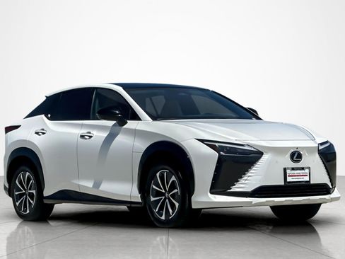 Used 2023 Lexus RZ 450e Premium w/ Technology Package AWD/4WD image 7