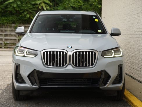 Used 2022 BMW X3 xDrive30i w/ M Sport Package 2 AWD/4WD image 11
