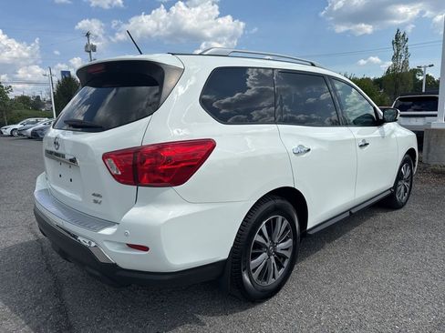 Used 2017 Nissan Pathfinder SV w/ SV Tech Package AWD/4WD image 5