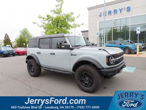 Used 2024 Ford Bronco Wildtrak AWD/4WD image 1