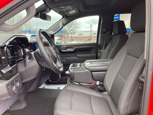 Used 2023 Chevrolet Silverado 1500 LT AWD/4WD image 3