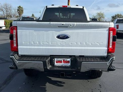 New 2025 Ford F250 Lariat w/ FX4 Off-Road Package image 5