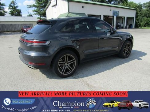 Used 2020 Porsche Macan AWD/4WD image 4