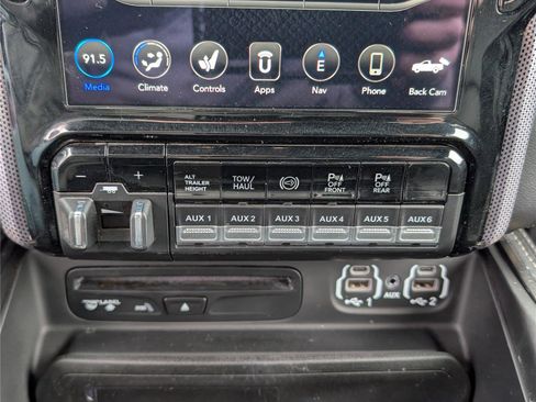 Used 2019 RAM 2500 Limited image 26