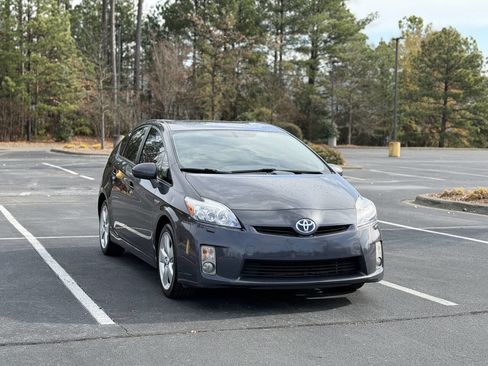 Used 2011 Toyota Prius Three image 1