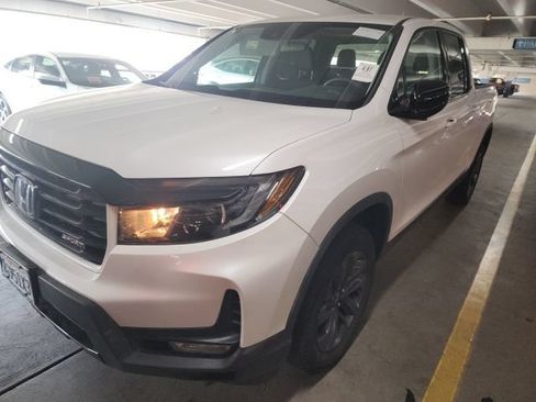 Used 2023 Honda Ridgeline Sport image 4