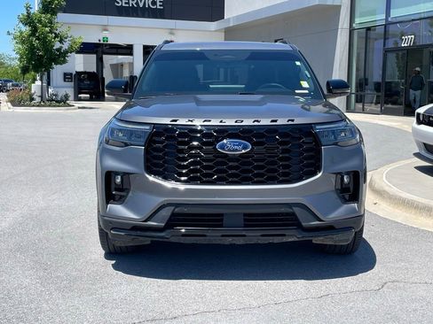 Used 2026 Ford Explorer ST-Line w/ ST-Line Street Pack AWD/4WD image 2