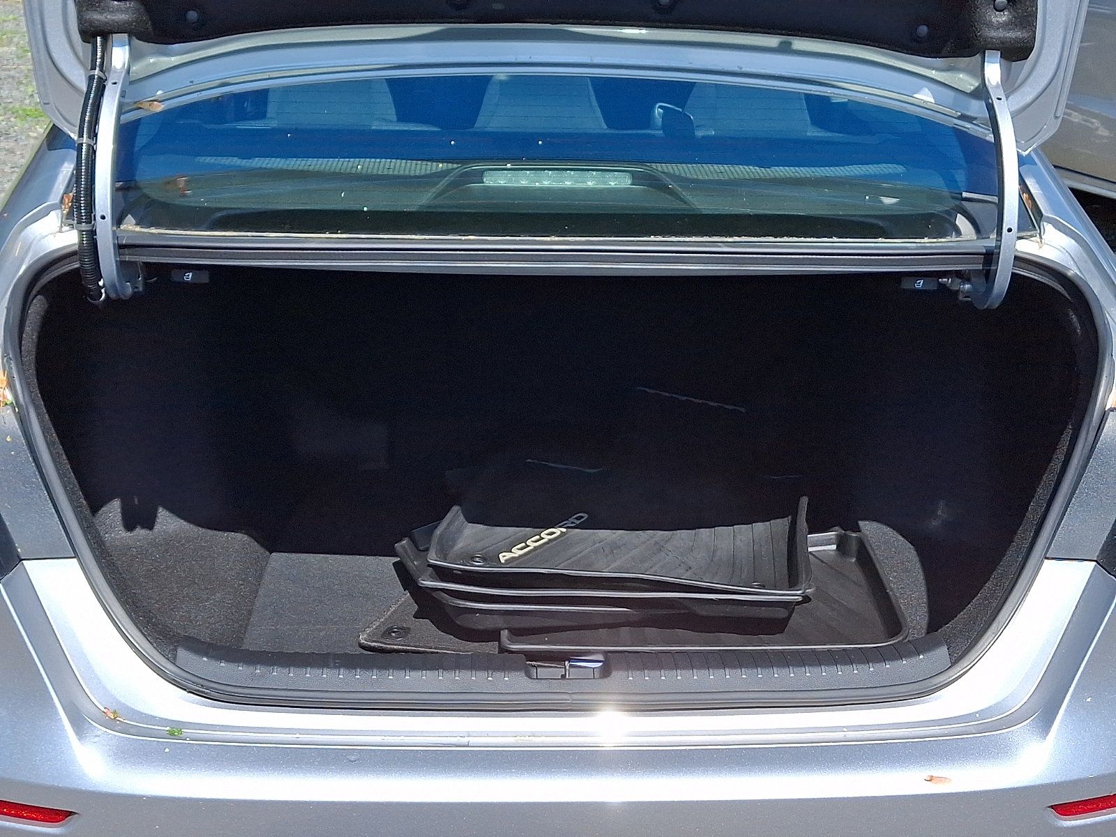 Used 2024 Honda Accord EX image 29