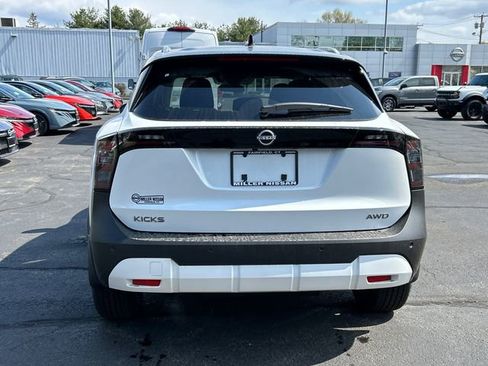New 2026 Nissan Kicks SV w/ SV Premium Package AWD/4WD image 3