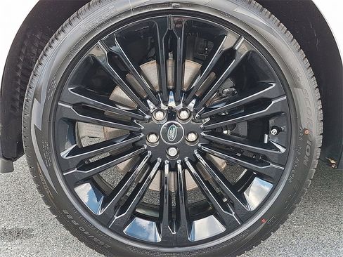 New 2026 Land Rover Range Rover Velar Dynamic SE image 5