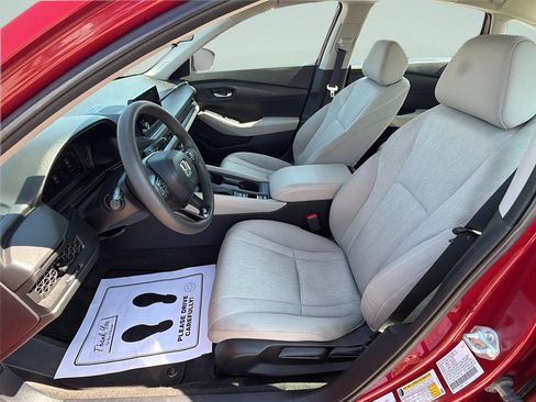 Used 2023 Honda Accord LX image 19