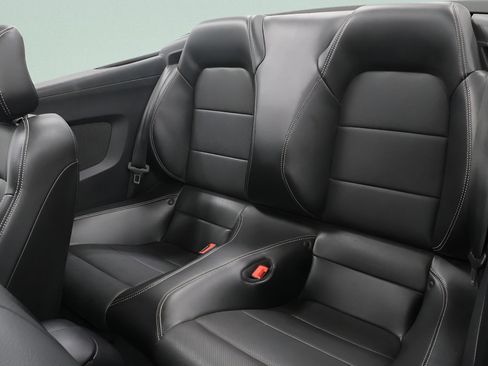 Used 2019 Ford Mustang Premium RWD image 22