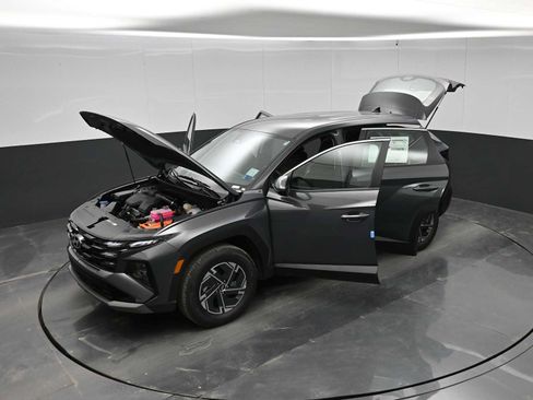 New 2026 Hyundai Tucson Blue SE AWD/4WD image 43