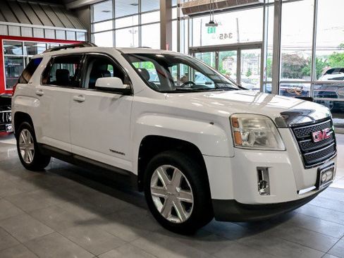 Used 2012 GMC Terrain SLT AWD/4WD image 3