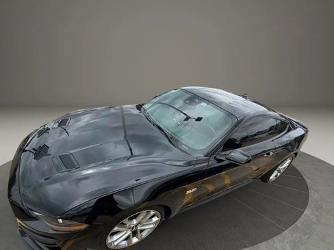 Used 2022 Ford Mustang GT Premium w/ Equipment Group 401A RWD image 5