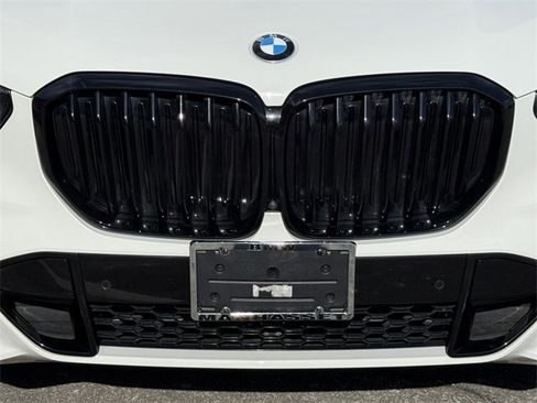 Used 2023 BMW X5 xDrive40i w/ M Sport Package image 37