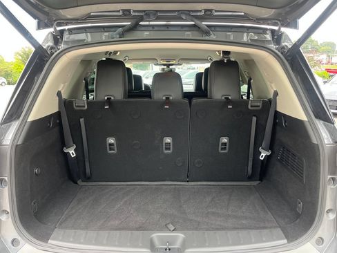 Used 2023 Nissan Pathfinder SL w/ Cargo Package FWD image 20