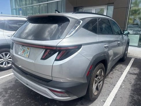Certified 2025 Hyundai Tucson SEL FWD image 6