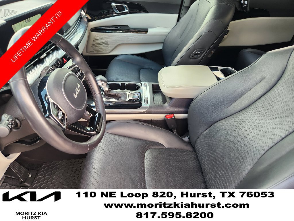 Used 2023 Kia Carnival SX Prestige FWD image 17